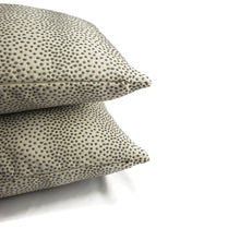 Load image into Gallery viewer, Kravet Chenille Speckle Gray Dots Pillow Cover- 20" x 20" Kravet 34710.8 Cushion Case