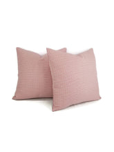 Load image into Gallery viewer, Mauve Pink and White Mini Houndstooth 20&quot; x 20&quot; Pillow Cover
